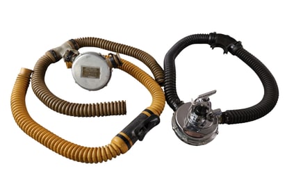 2 AQUALUNG REGULATORS