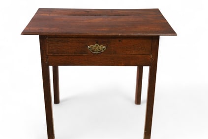 18TH CENTURY ENGLISH SIDE TABLE