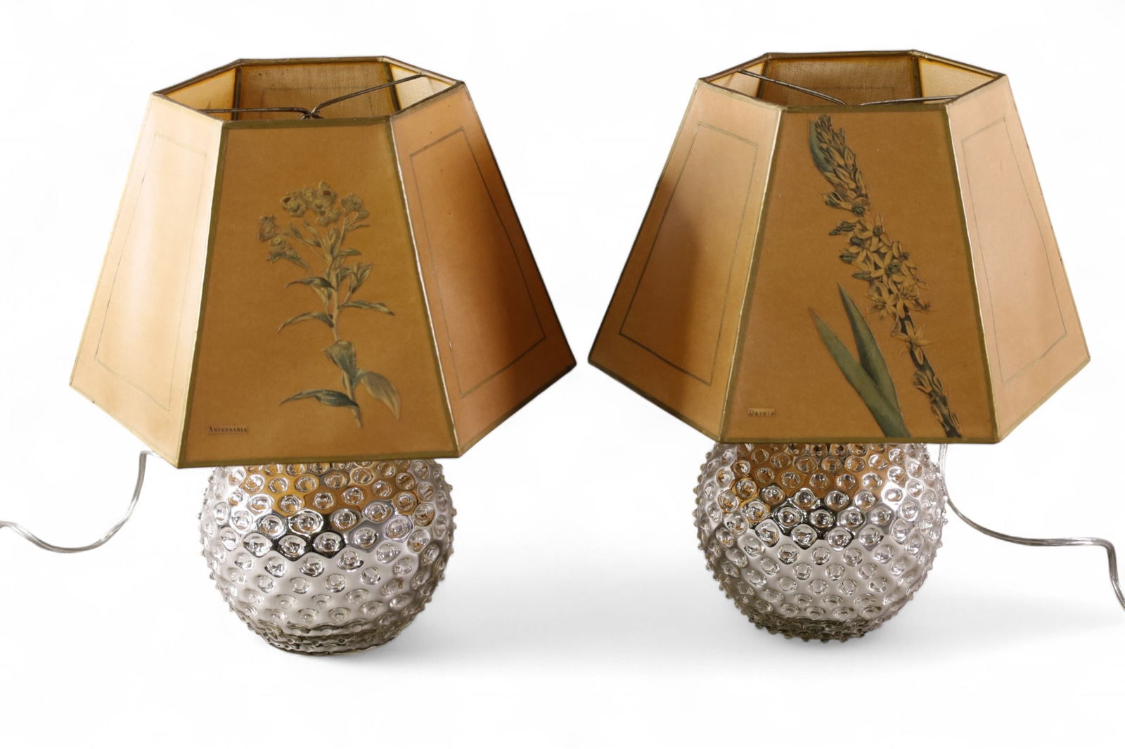 PAIR OF GLASS TABLE LAMP (1 of 3)