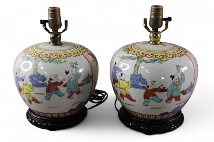 PAIR OF CHINESE TABLE LAMPS