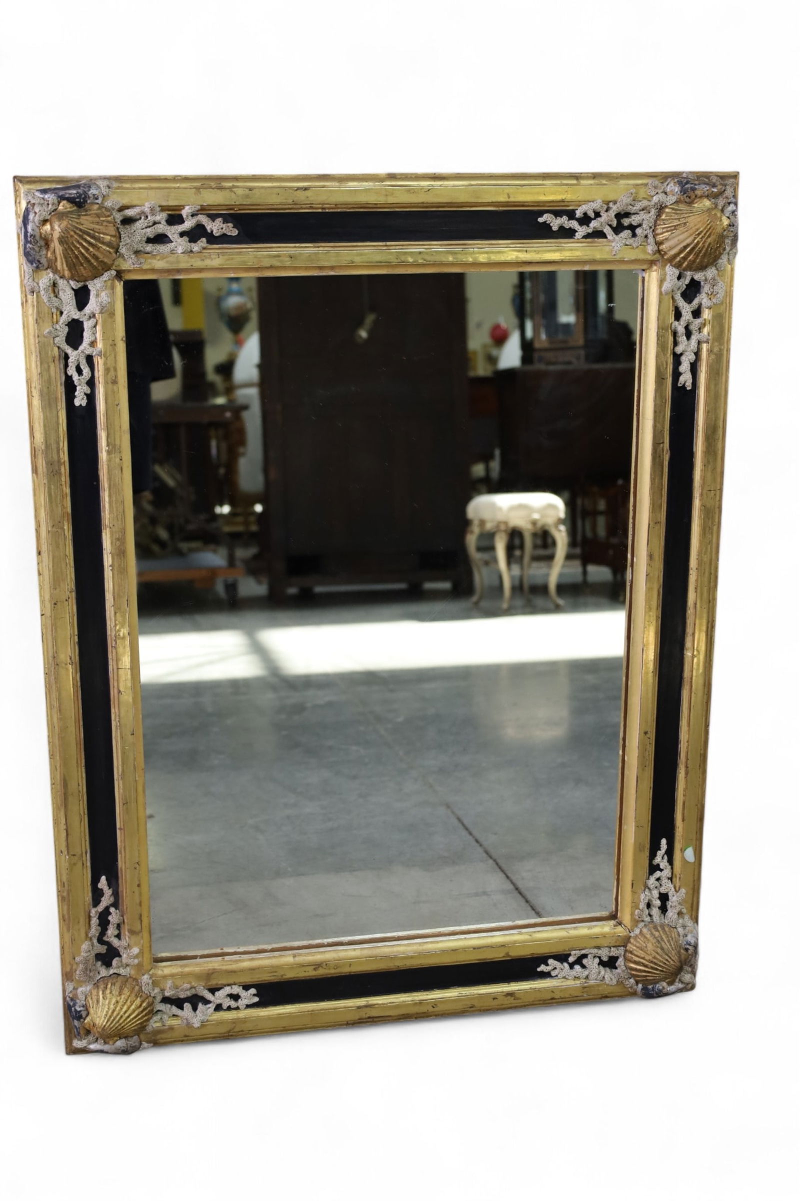 SHELL DECORATED WALL MIRROR (1 of 3)