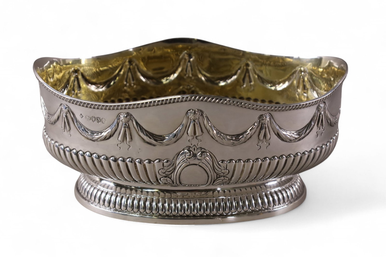 STERLING BOWL: STELRING SILVER FOOTED BOWL, APPROX 555 GRAMS.