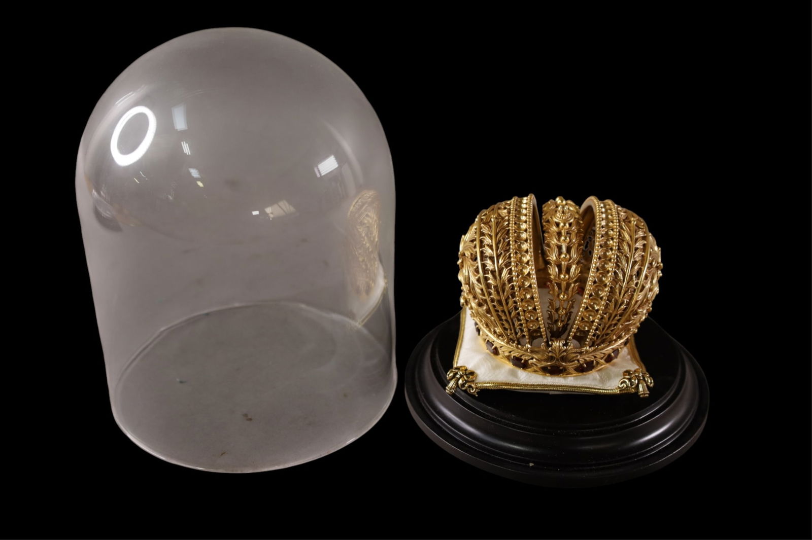 FABERGE CROWN: JEWELED GOLD GILT FABERGE CROWN IN DOME DISPLAY. MARKED FABERGE STERLING, 1988. APPROX 305 GRAMS 3 1/2" W.
