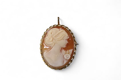 14K GOLD SHELL CAMEO PENDANT