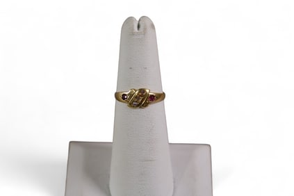 18K GOLD ENGLISH RUBY & DIAMOND RING