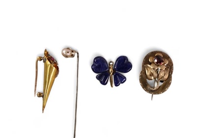 4 PIECES OF JEWELRY