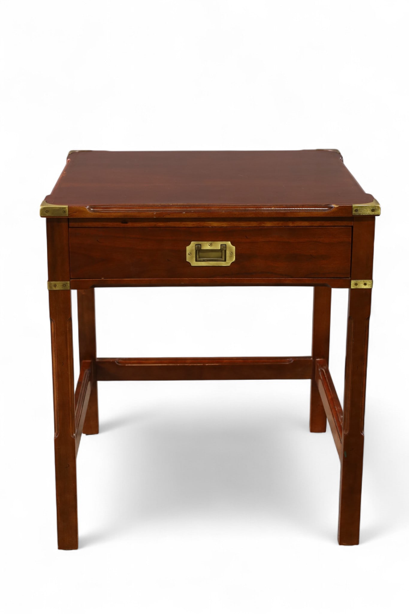 CAMPAIGN SIDE TABLE: BRASS ACCENT CAMPAIGN TABLE, WEAR TO FINISH, SCRATCHES. 24" x 24" x 27" H. THIS ITEM EXCEEDS SIZE LIMITATIONS FOR IN HOUSE SHIPPING, MUST BE PICKED UP IN HOUSE OR SHIPPED VIA 3rd PARTY GROUND SHIPPER.