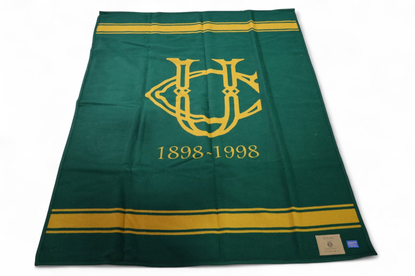 UNIVERSITY OF OREGON PENDELTON BLANKET: UNIVERSITY CLUB OF PORTLAND OREGON CENTENNIAL BLANKET, 164/200. L.E. NEEDS CLEANED. APPROX 6' 3" x 5' 3"