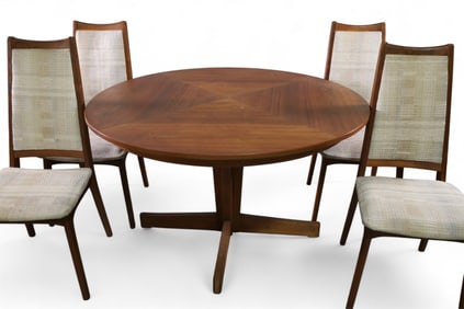 MID CENTURY MODERN DINING TABLE & CHAIRS