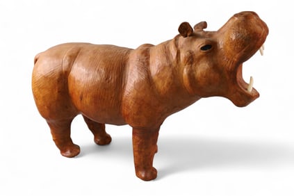 LEATHER HIPPO