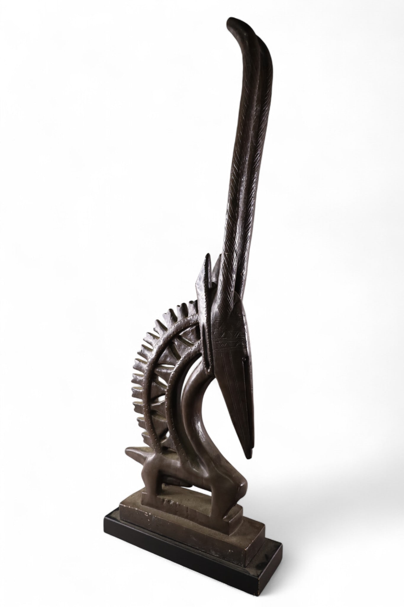 MCM SCULPTURE (1 of 5)