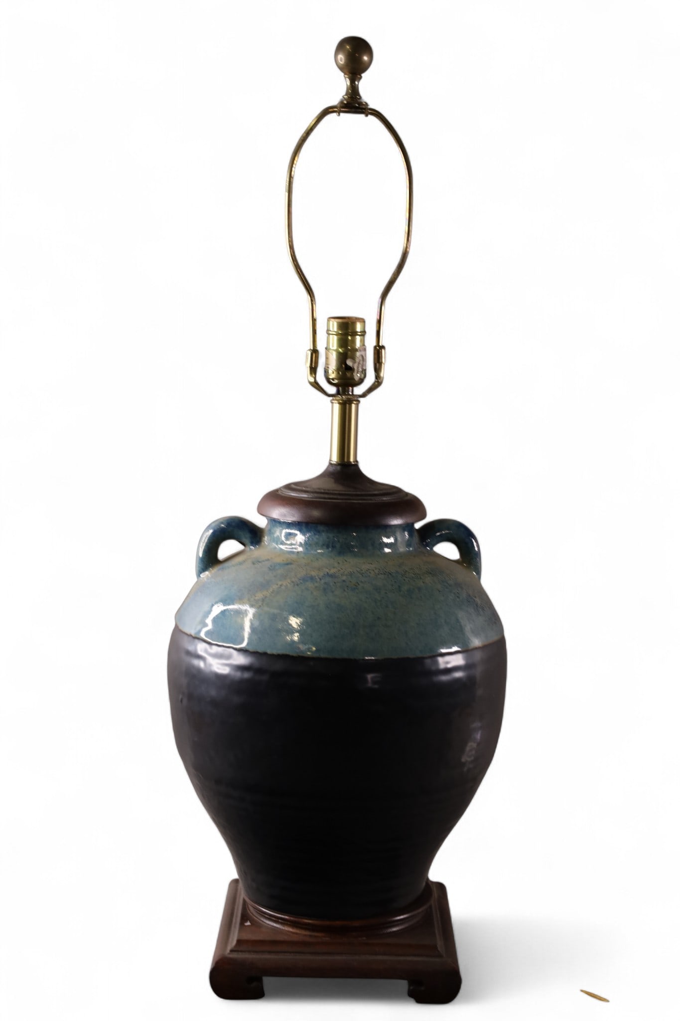 POTTERY TABLE LAMP (1 of 2)