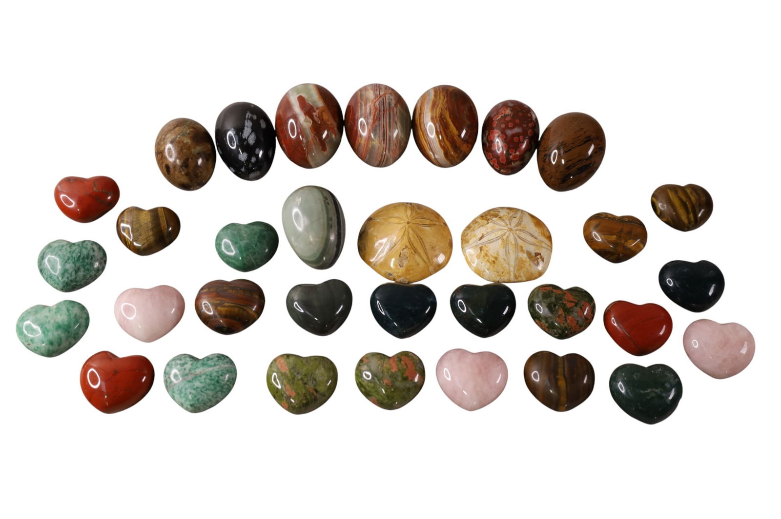 LARGE COLLECTION OF POLSHED STONES (1 of 4)