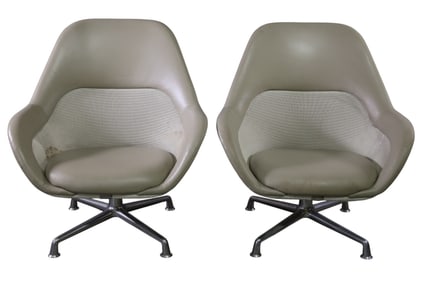 PAIR OF STEELCASE SWIVEL CHAIRS
