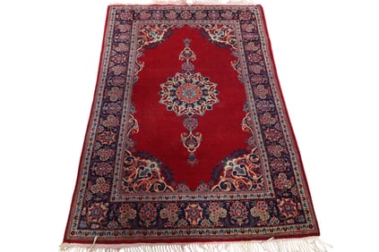 APPROX 5' x 3' 6" HANDMADE WOOL RUG