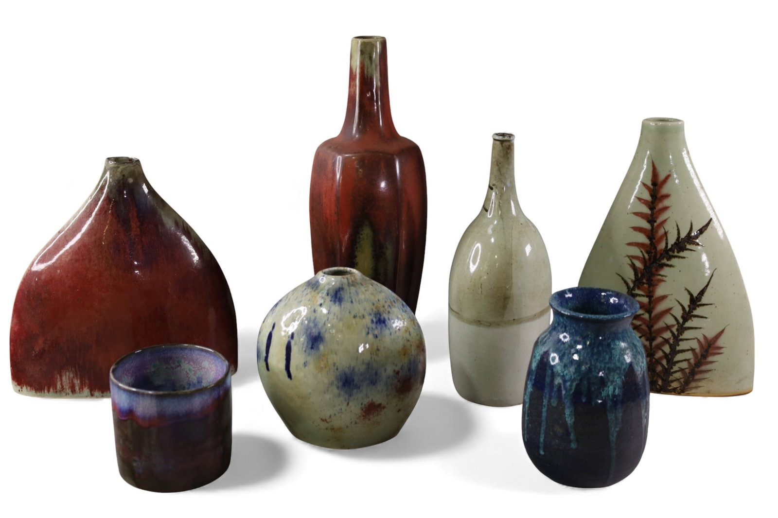 7 PIECES OF POTTERY (1 of 3)