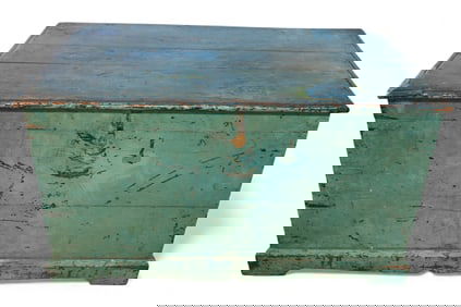 LARGE PRIMITIVE BLANKET CHEST