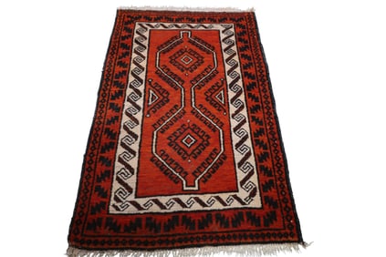 APPROX 4' 11" x 3' HANDMADE WOOL RUG