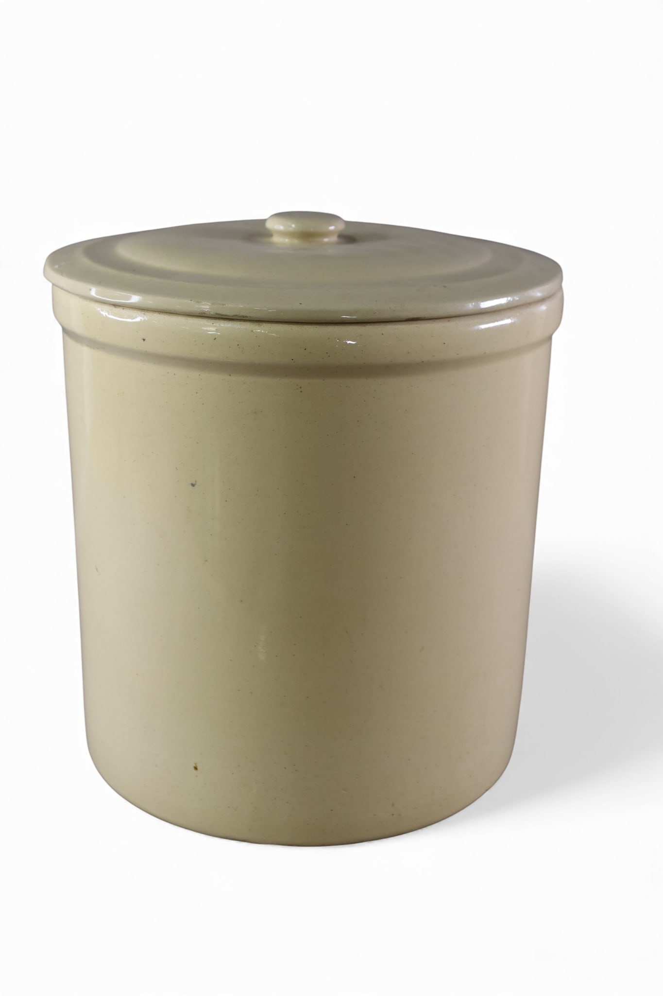 LIDDED CROCK (1 of 3)