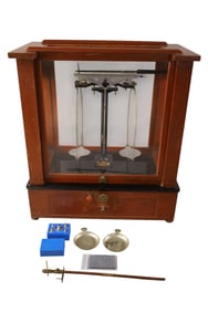 JEWELER'S SCALE