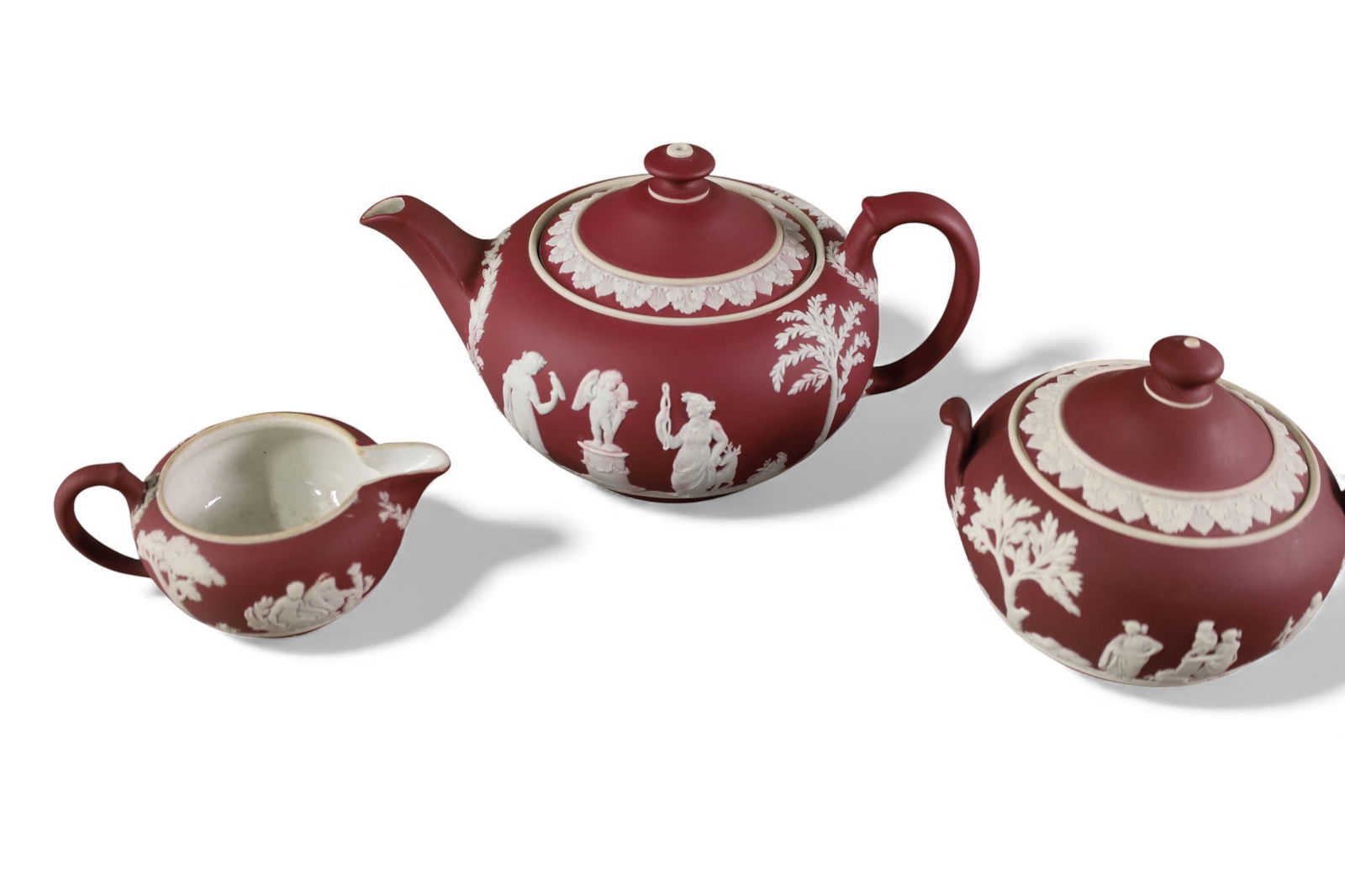 WEDGWOOD CRIMSON TEA SET (1 of 7)