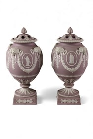 WEDGWOOD LILAC POUTPOURRI URNS