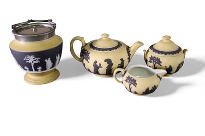 4 PCS YELLOW WEDGWOOD