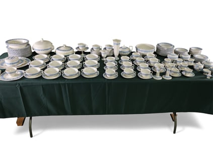 LARGE COLLECTION OF WEDGWOOD QUEENSWARE