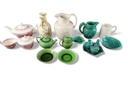 17 PIECES OF WEDGWOOD