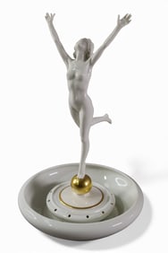 HUTSCHENREUTHER NUDE FIGURE