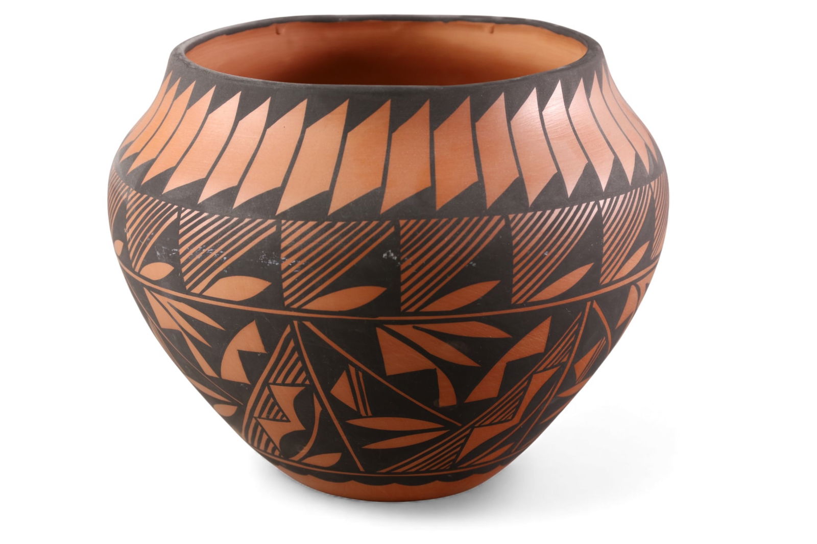 ACOMA POT (1 of 4)