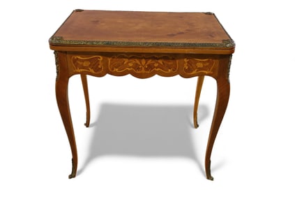 FRENCH GAME TABLE