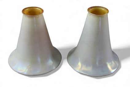 PAIR OF QUEZAL ART GLASS LAMP SHADES