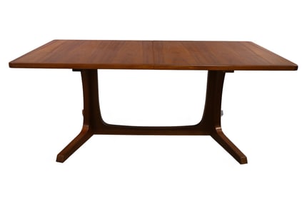 GUDME TEAK DINING TABLE