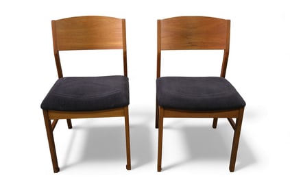 PAIR OF CONTEMPORARY CHAIRS