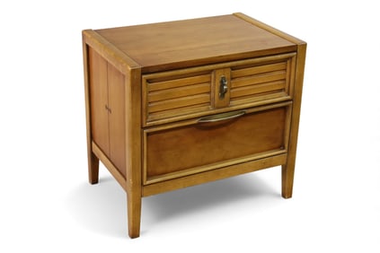 AMERICAN OF MARTINSVILLE NIGHTSTAND