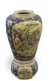 CHINESE STYLE FLOOR VASE