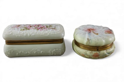 2 PIECES OF WAVECREST