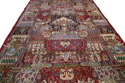APPROX 5' 1" x 7' 11" HANDMADE WOOL RUG