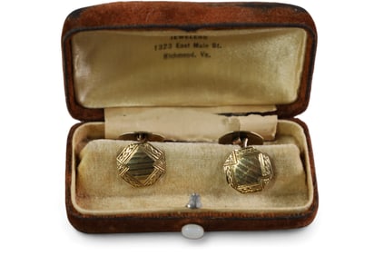 PAIR OF 10k GOLD CUFFLINKS