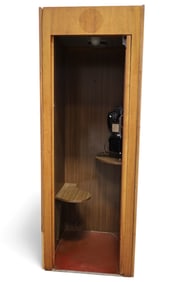 1950'S PHONE BOOTH