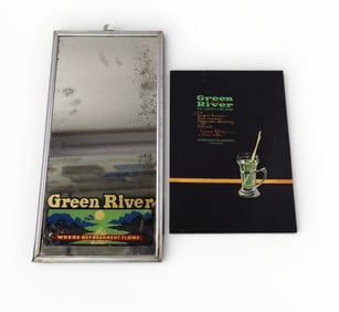 2 GREEN RIVER SIGNS