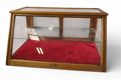 SLANT FRONT SHOWCASE