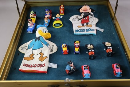 COLLECTION OF DISNEY TOYS