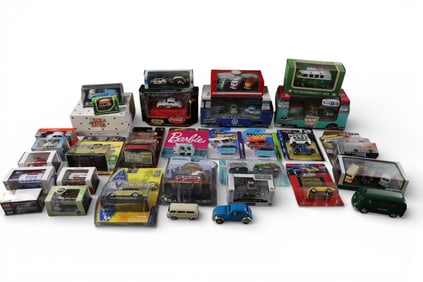LARGE COLLECTION OF VOLKSWAGON MODELS