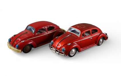 2 VOLKSWAGON BUG TOYS