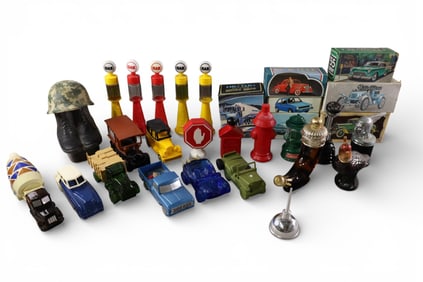 COLLECTION OF VINTAGE AVON