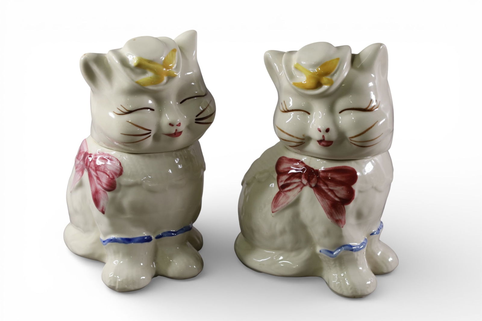 2 SHAWNEE PUSS N BOOTS JARS (1 of 3)