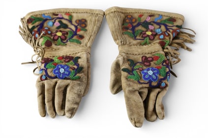 NATIVE AMERICAN GAUNTLETS