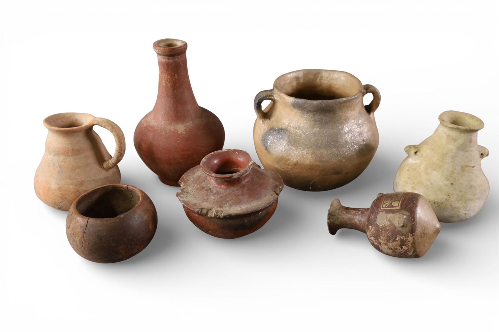 COLLECTION OF PRE COLUMBIAN STYLE POTTERY: COLLECTION OF POTTERY, 3" - 8" H